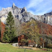  Le Cirque du Fer-à-Cheval – Vue depuis le village de Giffrenant